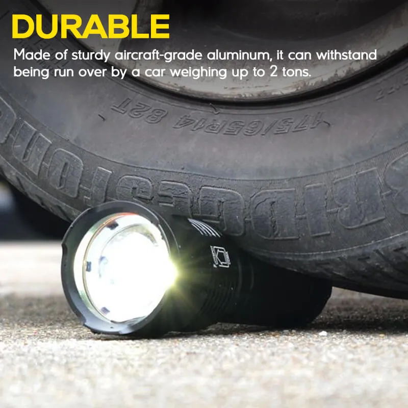 2000 Lumens Zoomable LED Flashlight