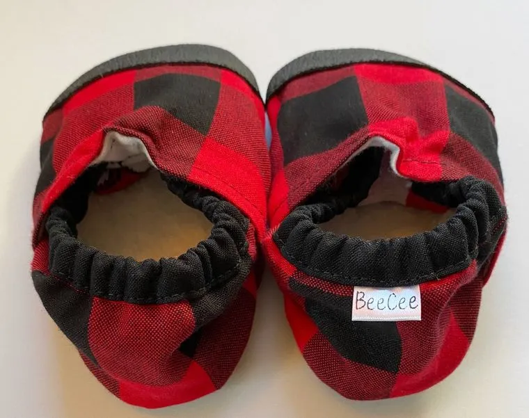 Buffalo plaid soft baby shoes 6-12m