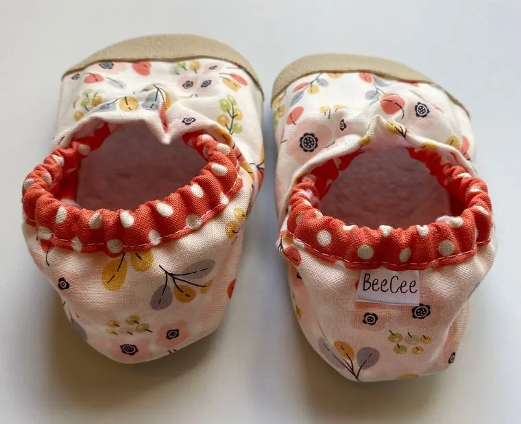 Floral baby moccasins 6-12m