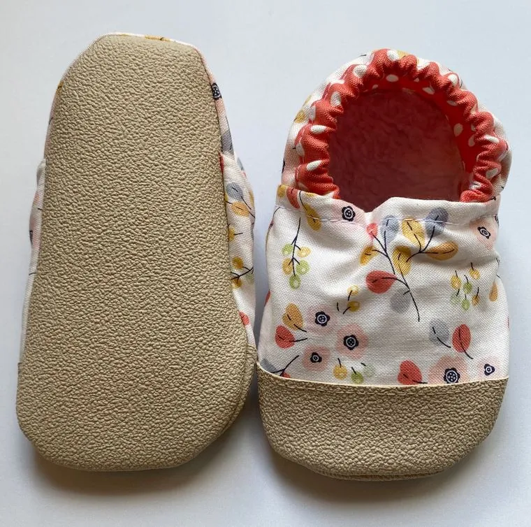 Floral baby moccasins 6-12m