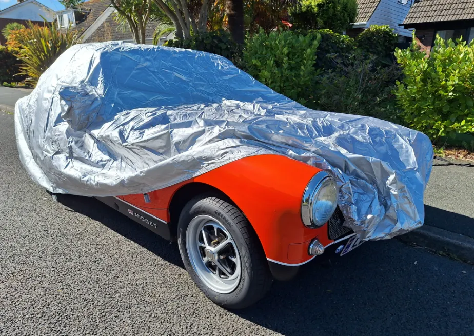 Voyager outdoor lightweight car covers for MG